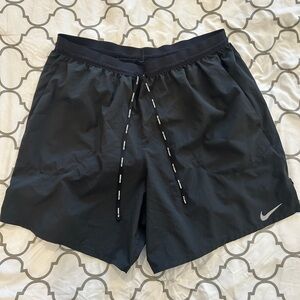 Nike dri fit lined running shorts XL black